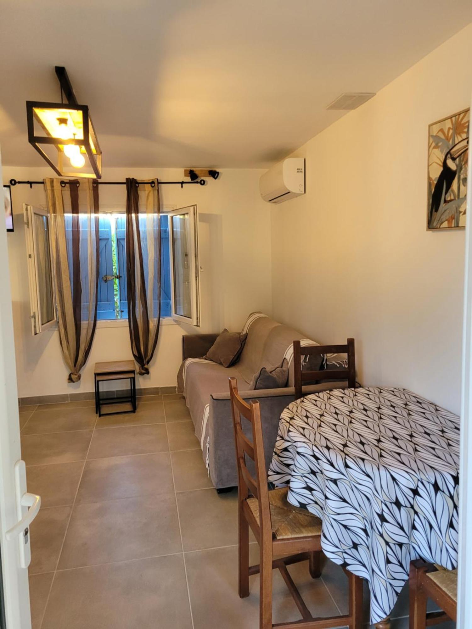 Sunny Holiday home
